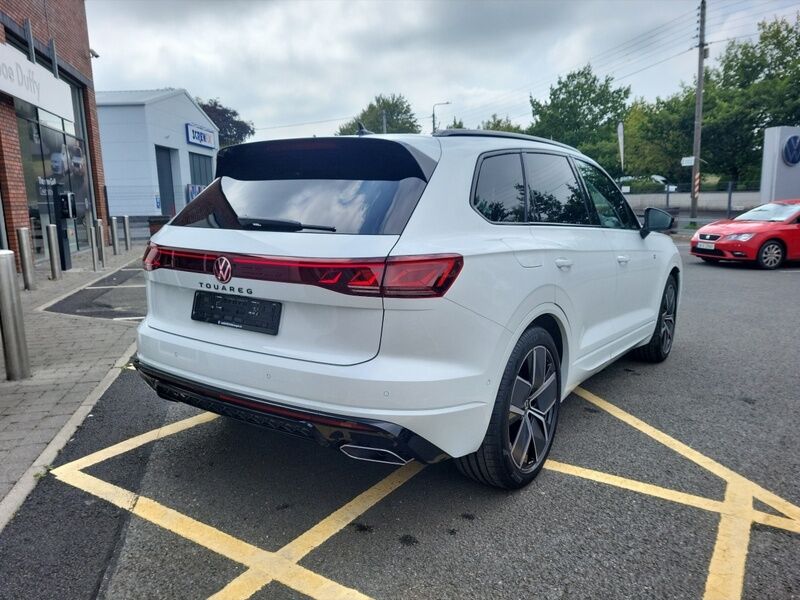 More views of Volkswagen Touareg