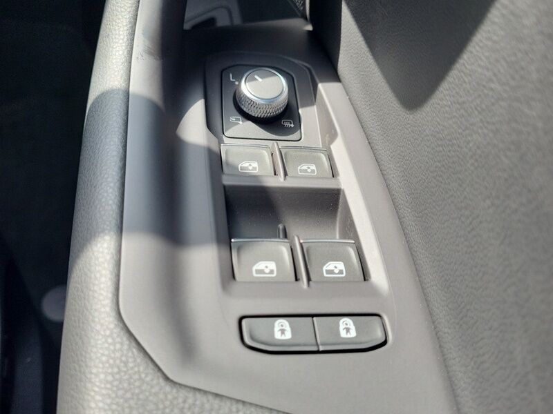 More views of Volkswagen Touareg