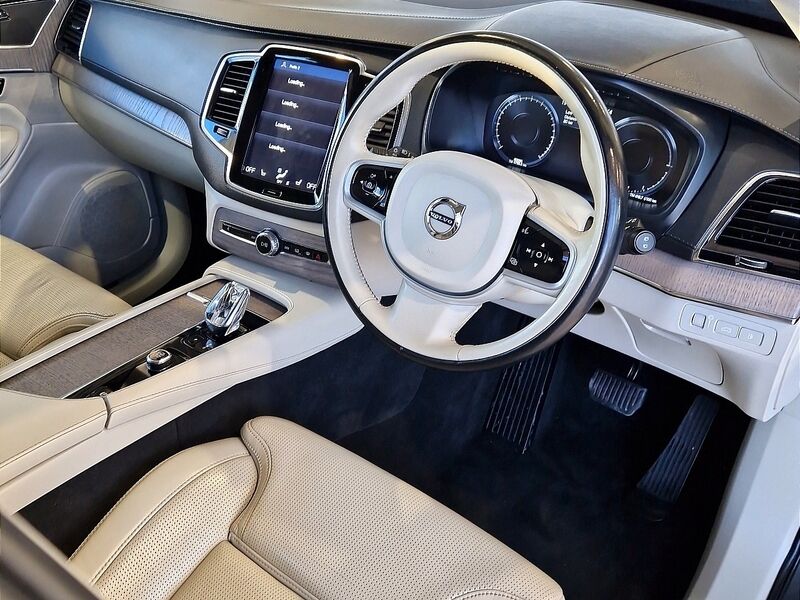 More views of Volvo XC90