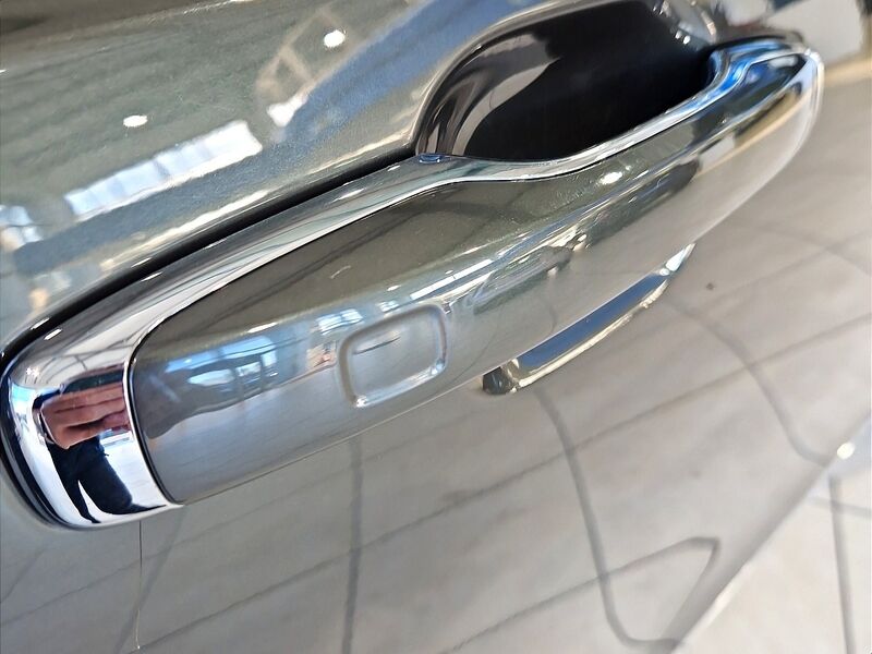 More views of Volvo XC90