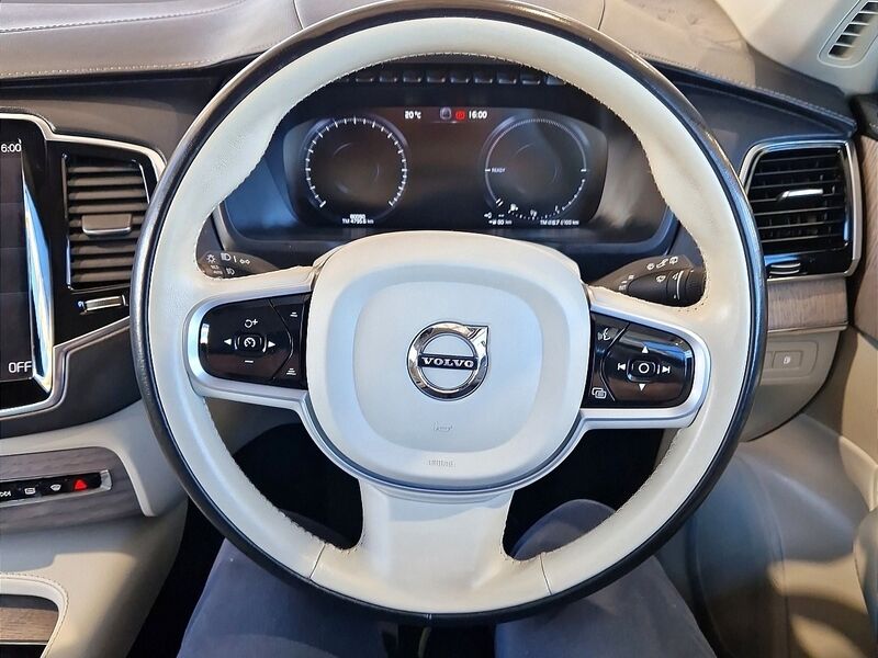 More views of Volvo XC90