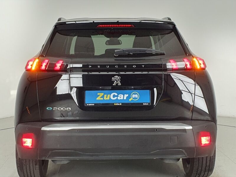 More views of Peugeot 2008