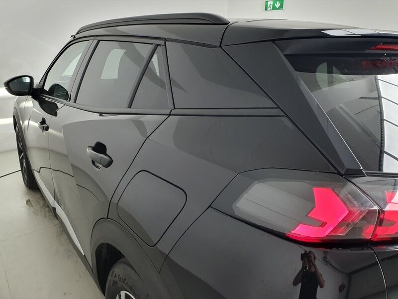 More views of Peugeot 2008