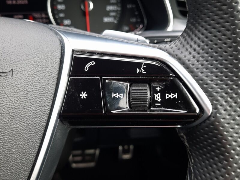 More views of Audi A6