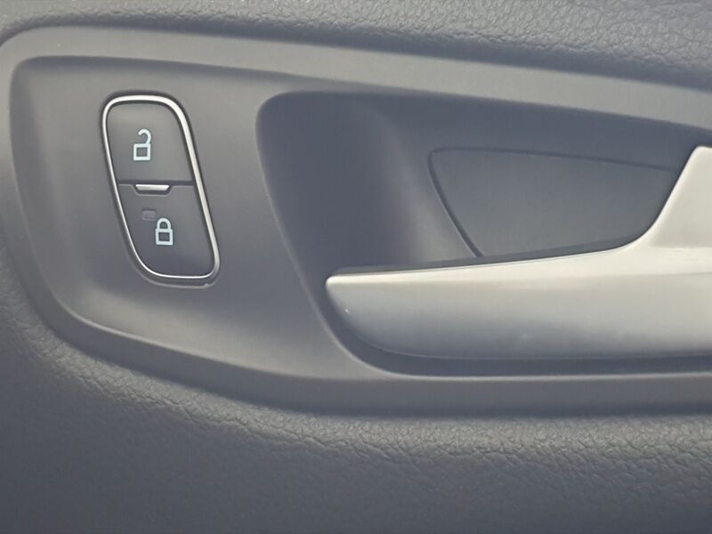 More views of Ford Kuga