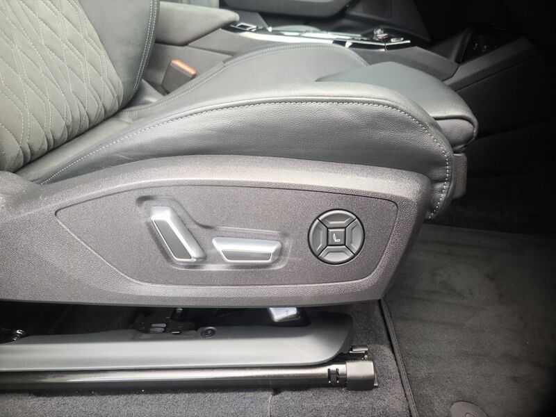 More views of Audi Q6 e-tron