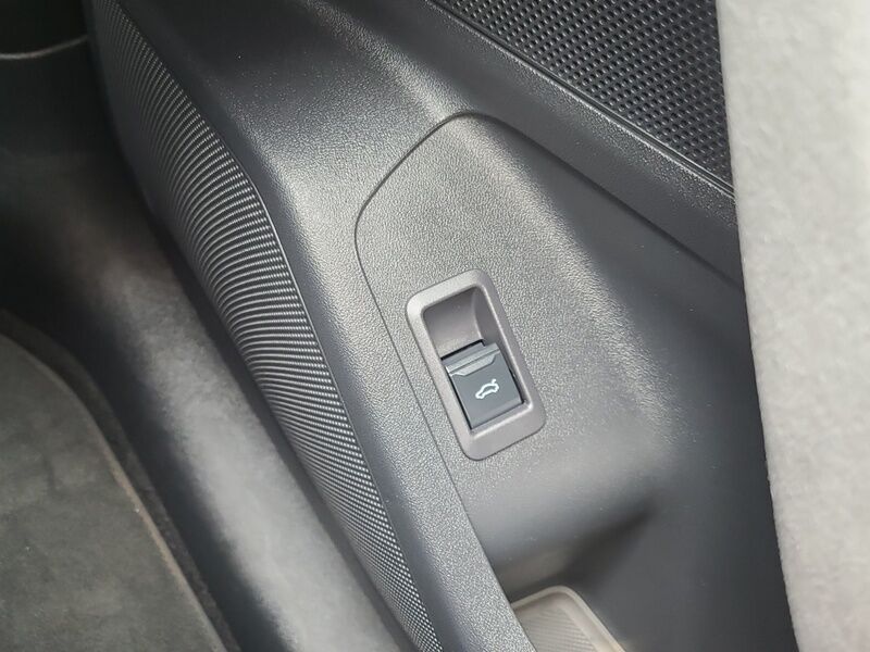 More views of Audi Q6 e-tron