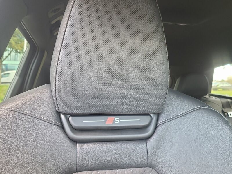 More views of Audi Q6 e-tron