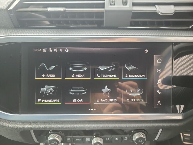 More views of Audi Q3