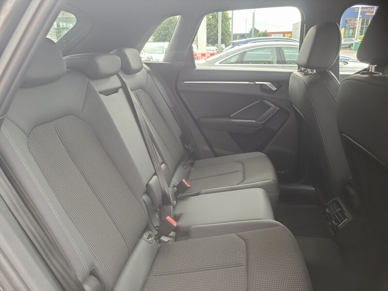 More views of Audi Q3