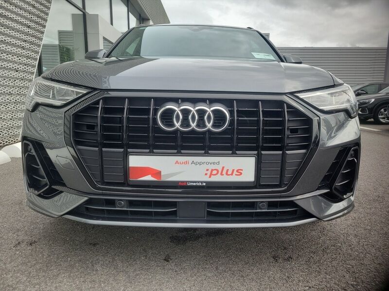 More views of Audi Q3