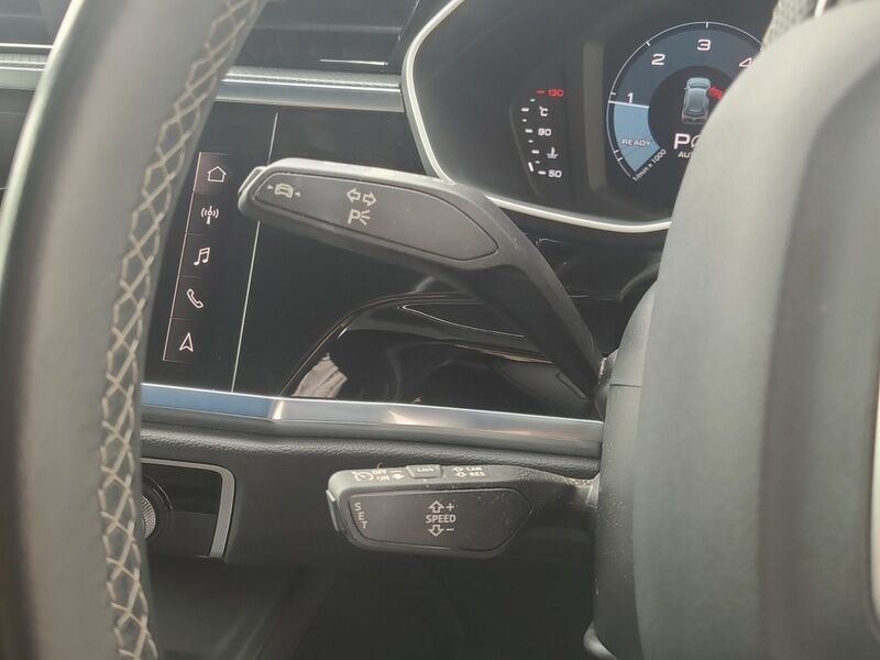 More views of Audi Q3