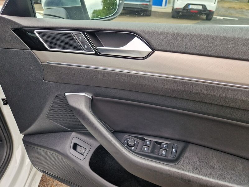 More views of Volkswagen Arteon