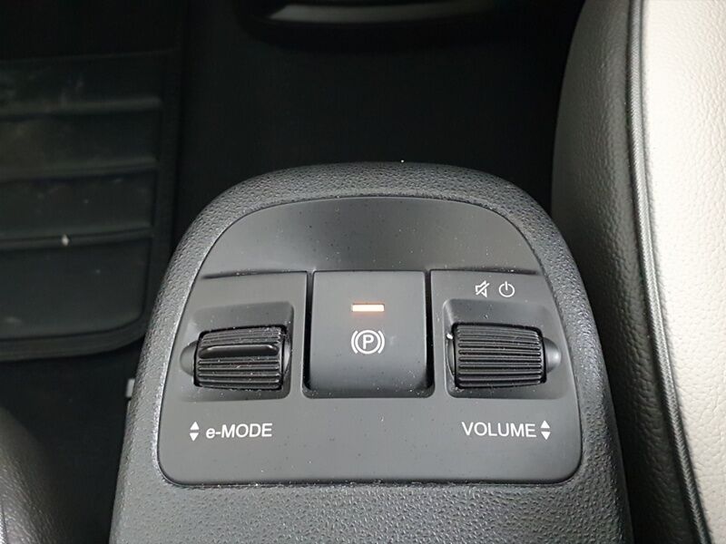 More views of Fiat 500e