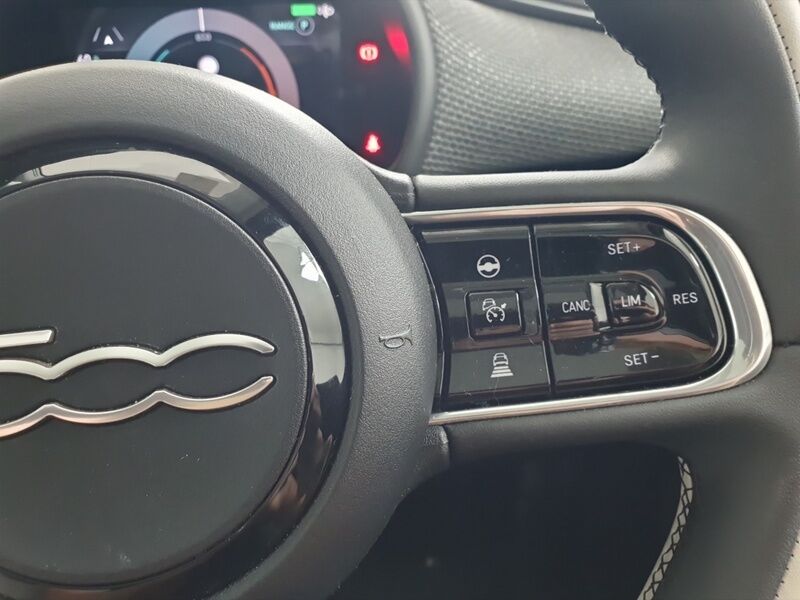 More views of Fiat 500e