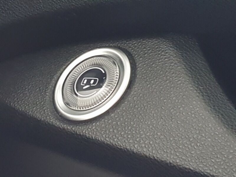 More views of Fiat 500e