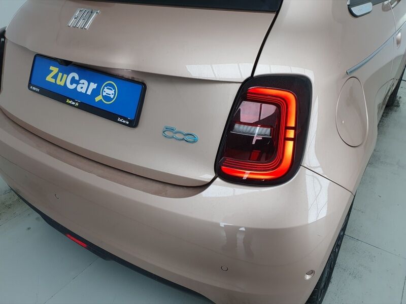 More views of Fiat 500e