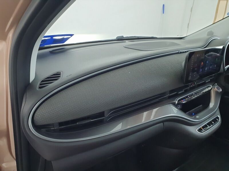 More views of Fiat 500e