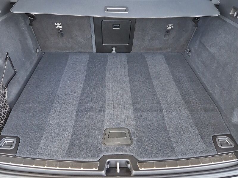 More views of Volvo XC60