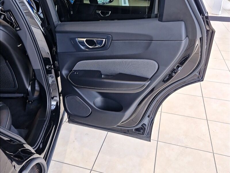 More views of Volvo XC60