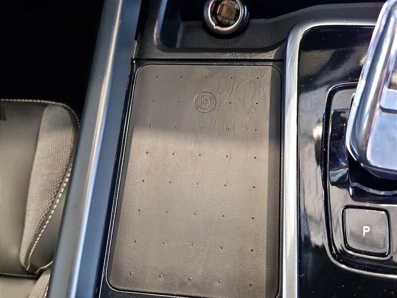 More views of Volvo XC60