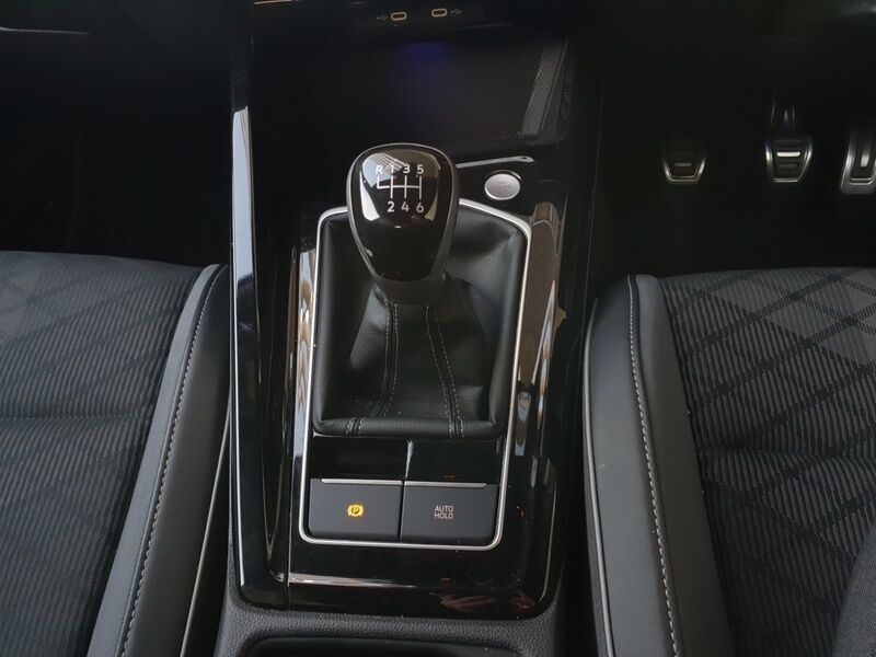 More views of Volkswagen Golf