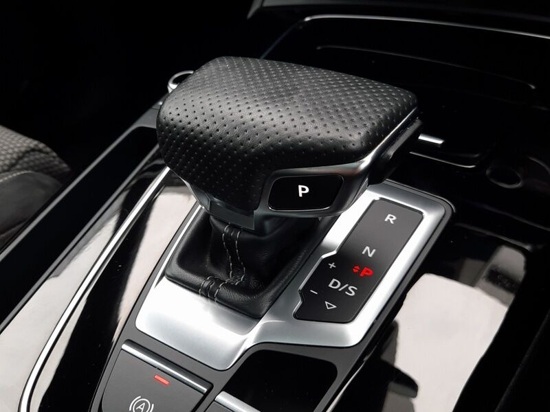 More views of Audi Q5