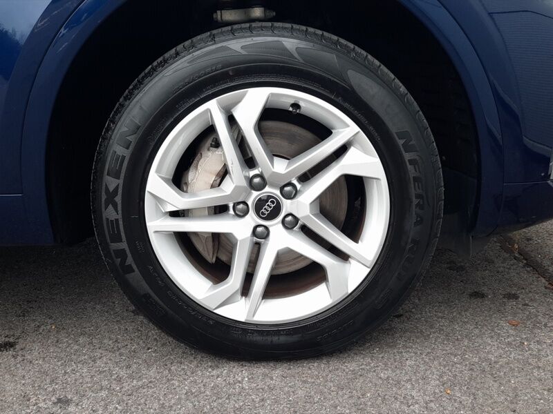 More views of Audi Q5