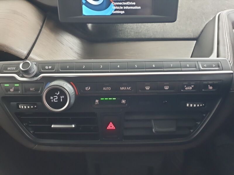 More views of BMW i3