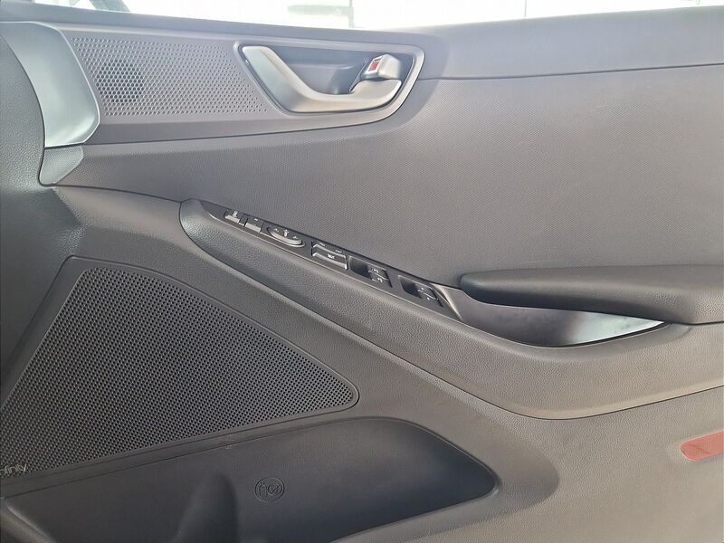More views of Hyundai Ioniq