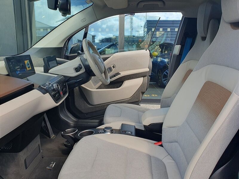 More views of BMW i3