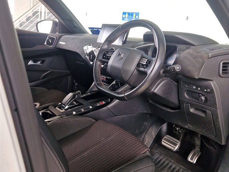 More views of DS Automobiles DS 3