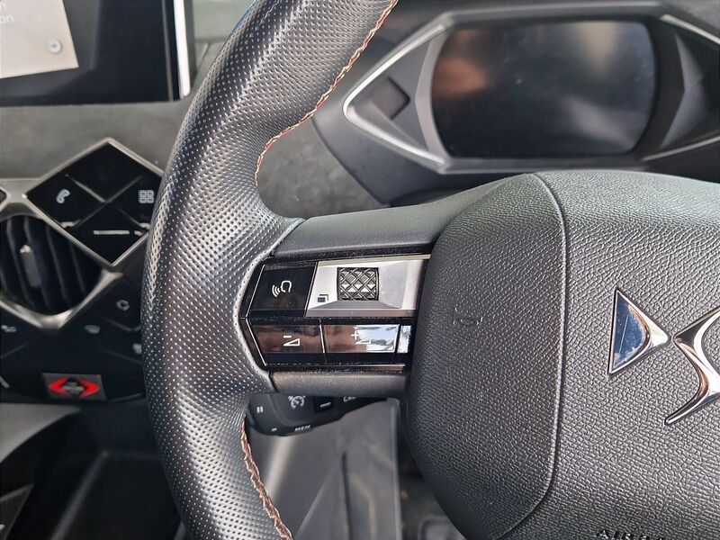 More views of DS Automobiles DS 3