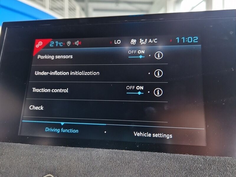 More views of DS Automobiles DS 3