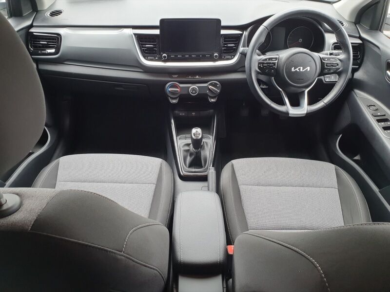 More views of Kia Stonic