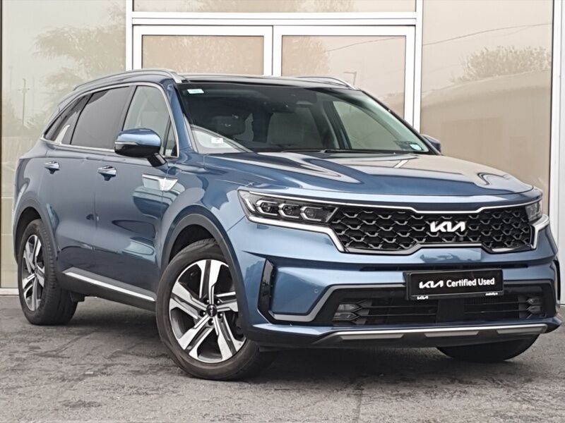 More views of Kia Sorento