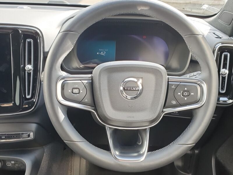 More views of Volvo XC40