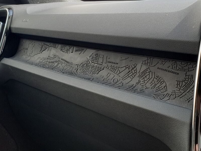 More views of Volvo XC40