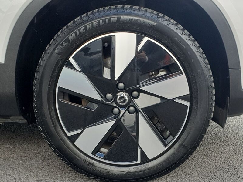 More views of Volvo XC40