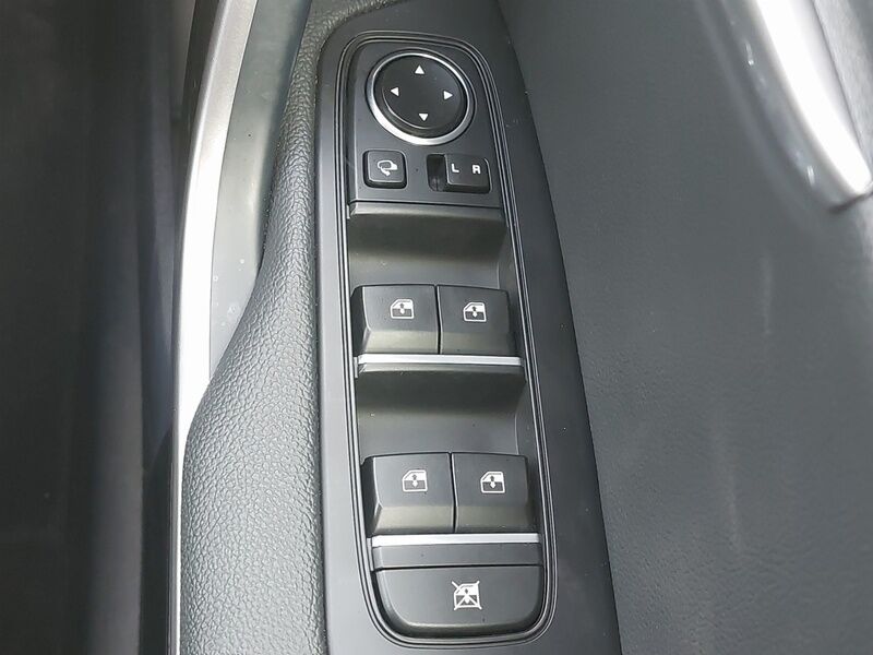 More views of Kia XCeed