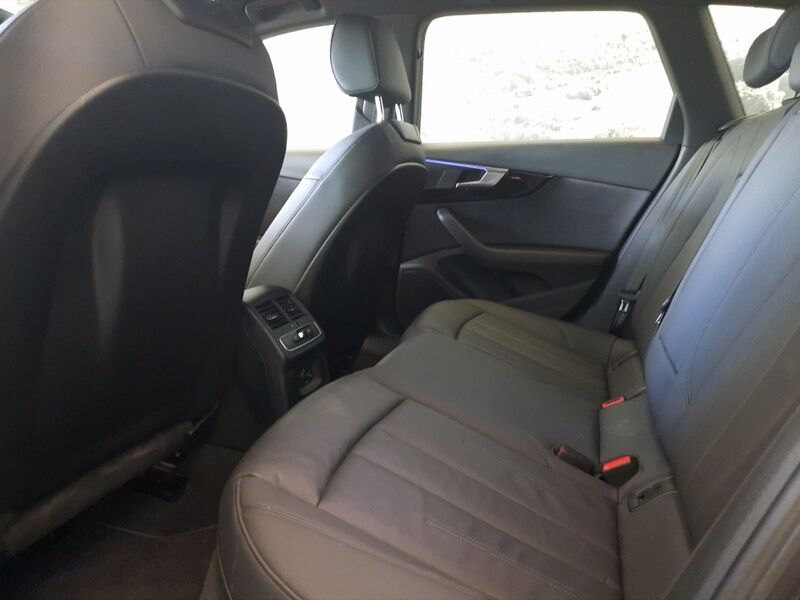 More views of Audi A4 Avant