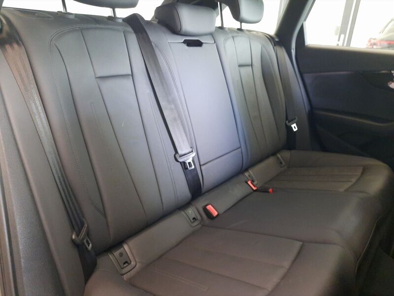 More views of Audi A4 Avant