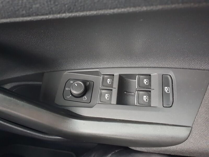 More views of Volkswagen Taigo