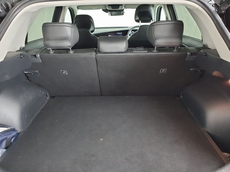More views of Kia Niro