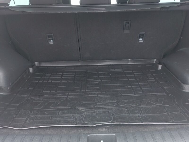 More views of Hyundai Tucson