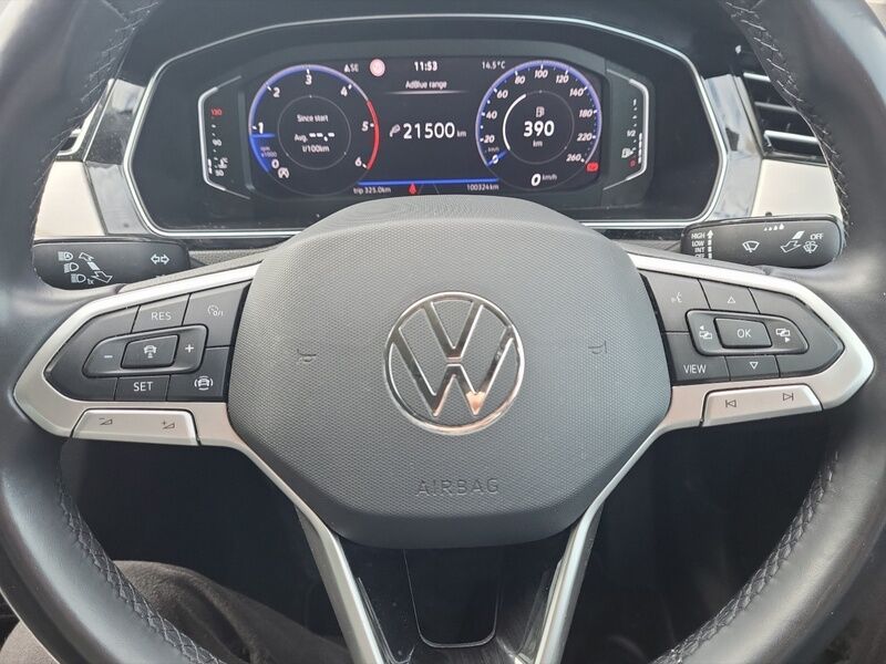 More views of Volkswagen Passat