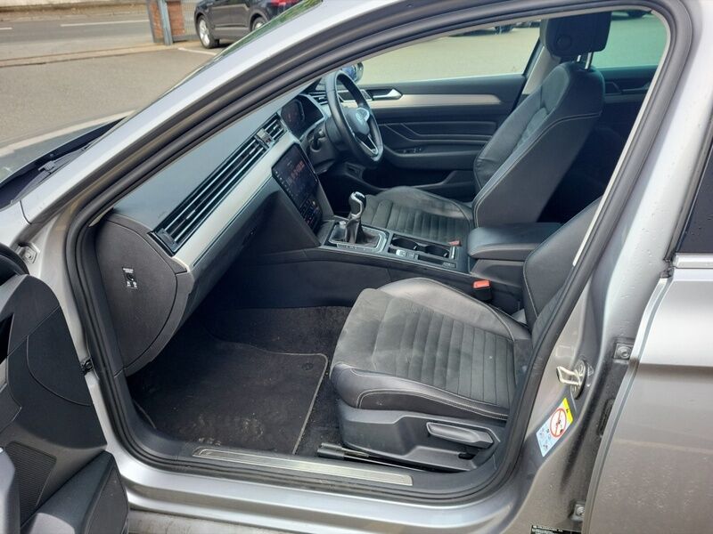 More views of Volkswagen Passat