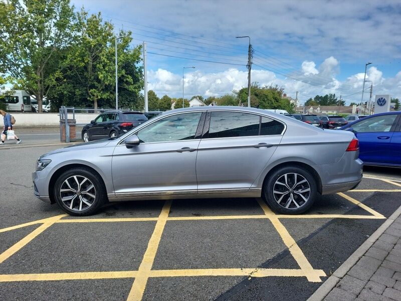 More views of Volkswagen Passat