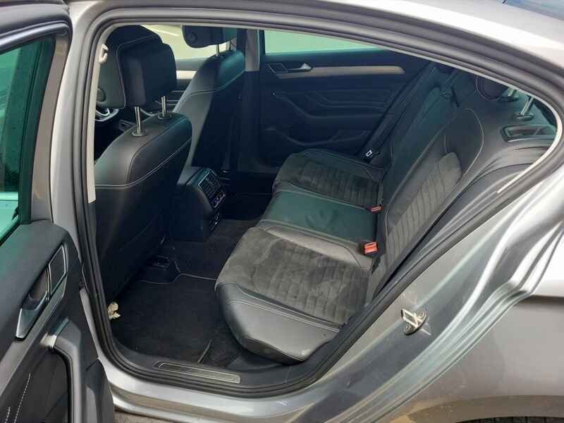 More views of Volkswagen Passat