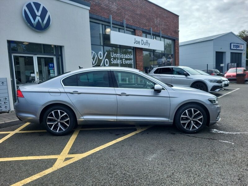 More views of Volkswagen Passat